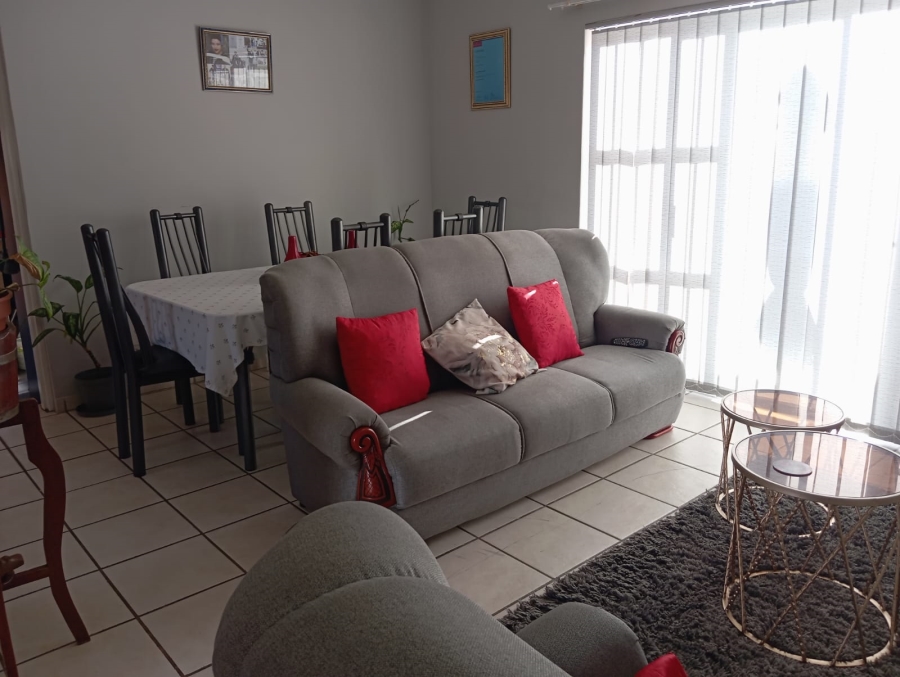 2 Bedroom Property for Sale in Kabega Park Eastern Cape